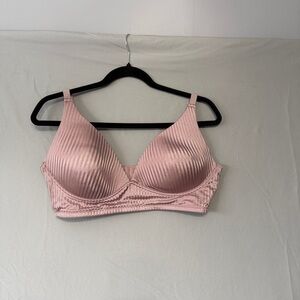 Adrienne Vittadini Womens Bra Size 3BC Pink Soft Stripes Comfort